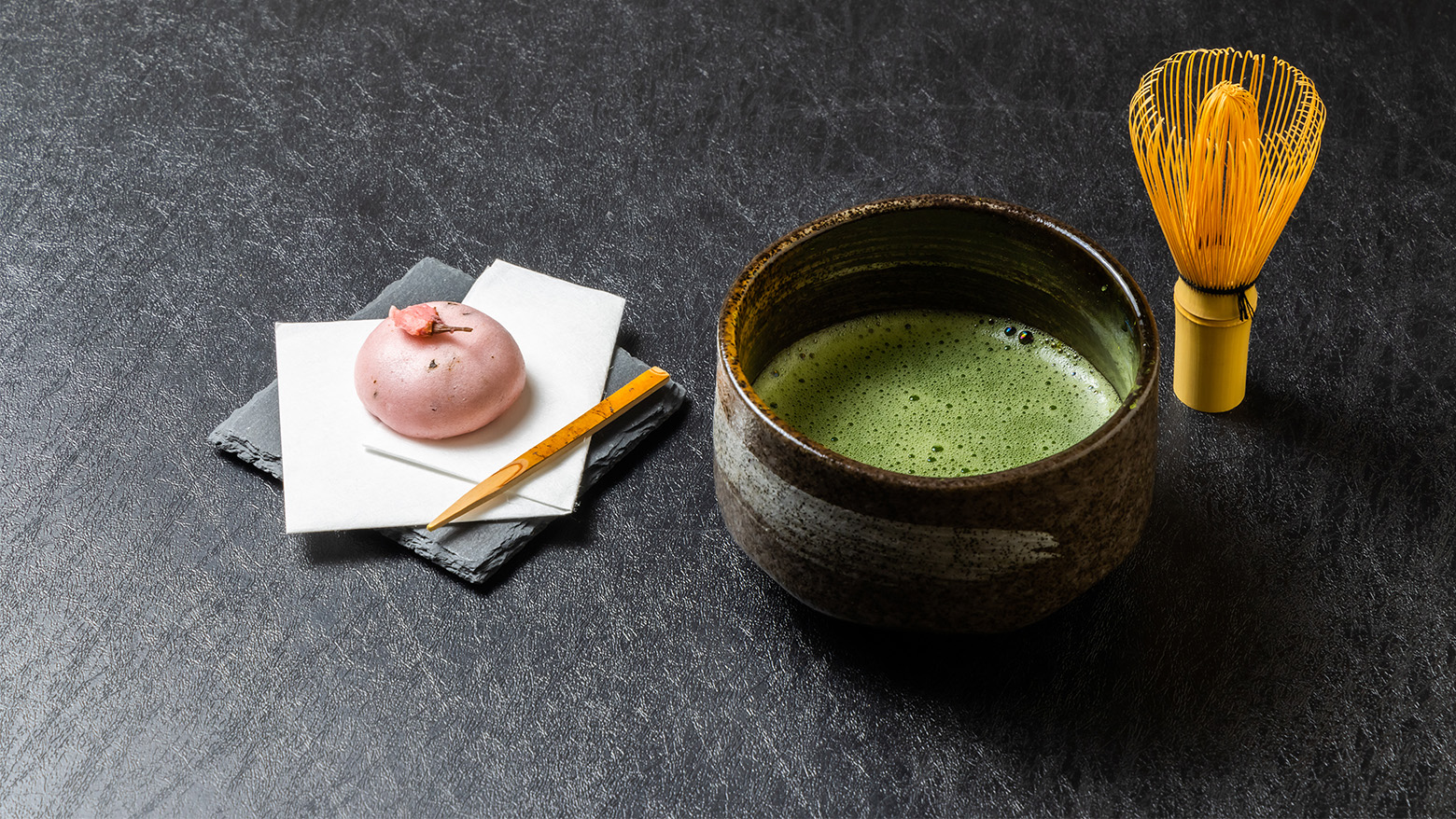 茶道は、心を整え、調和を感じるひととき。